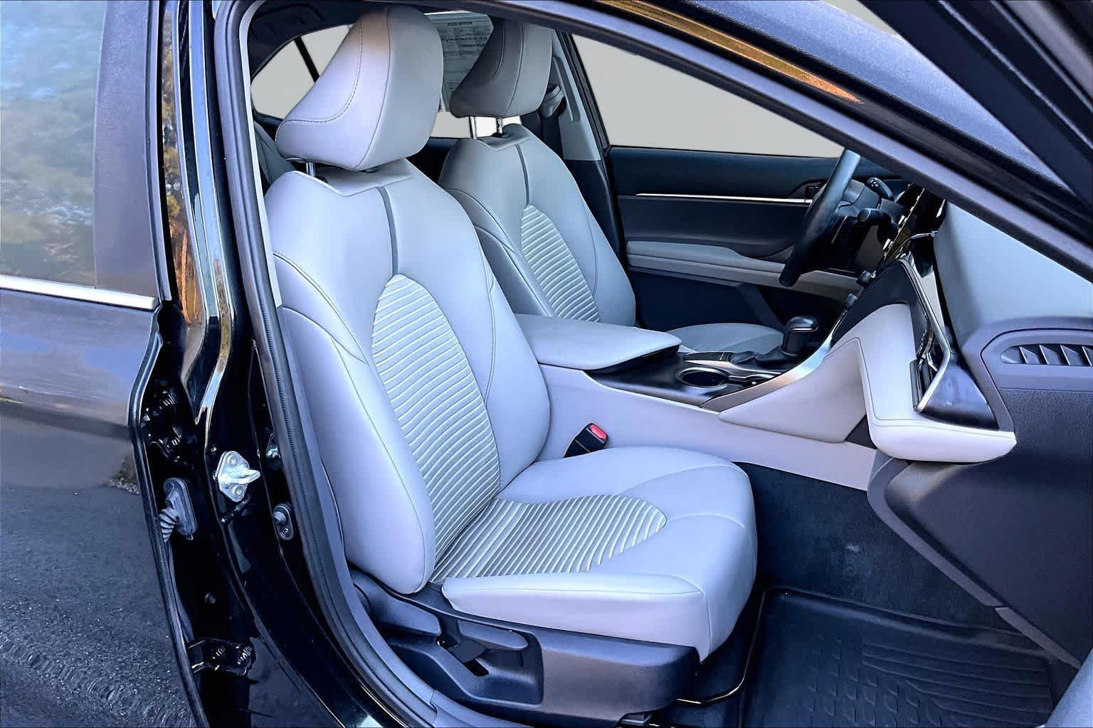 Certified Used 2023 Midnight Black Metallic Toyota SE image 9
