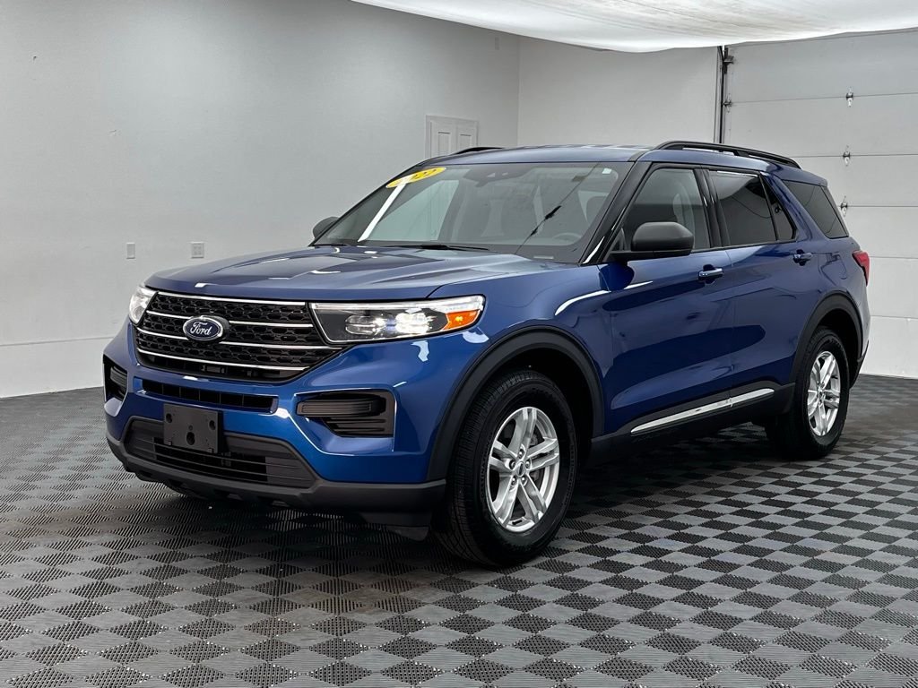 Used 2022 Blue Metallic Ford XLT image 14