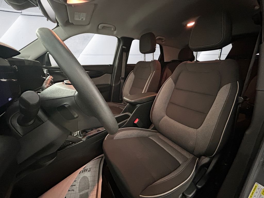 Used 2025 Gray Chevrolet LT image 8