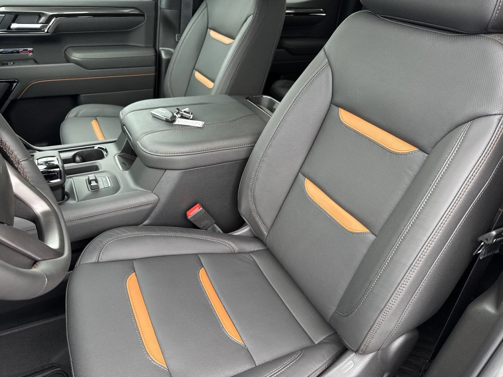 2026 GMC Sierra 1500 AT4 - Photo 10