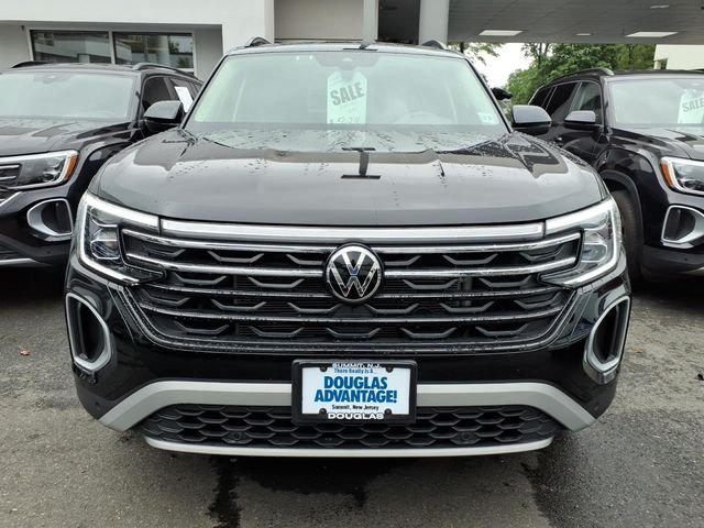 Used 2026 Black Volkswagen 2.0T Peak Edition image 3