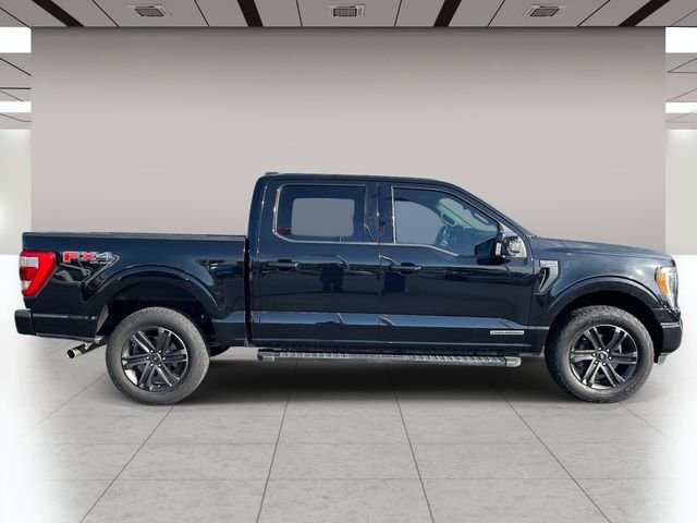 Used 2022 Black Ford Lariat image 2