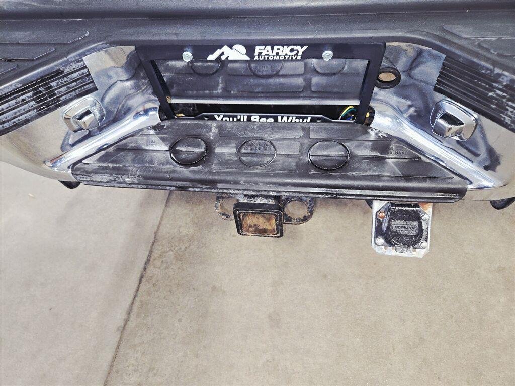 Used 1999 Summit White GMC BASE image 51
