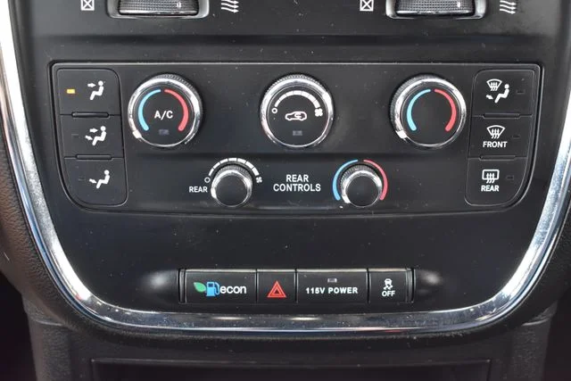 Used 2019 White Dodge SE image 29