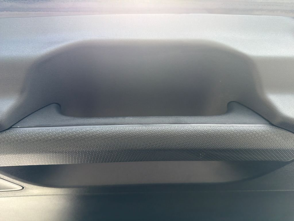 Used 2023 Black Ford Outer Banks image 18