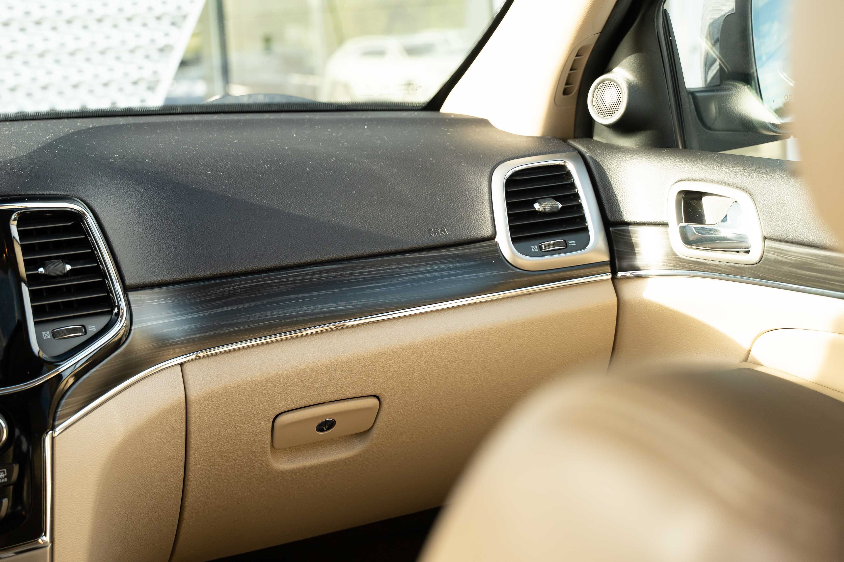 Used 2019 Slate Blue Pearlcoat Jeep Limited image 13