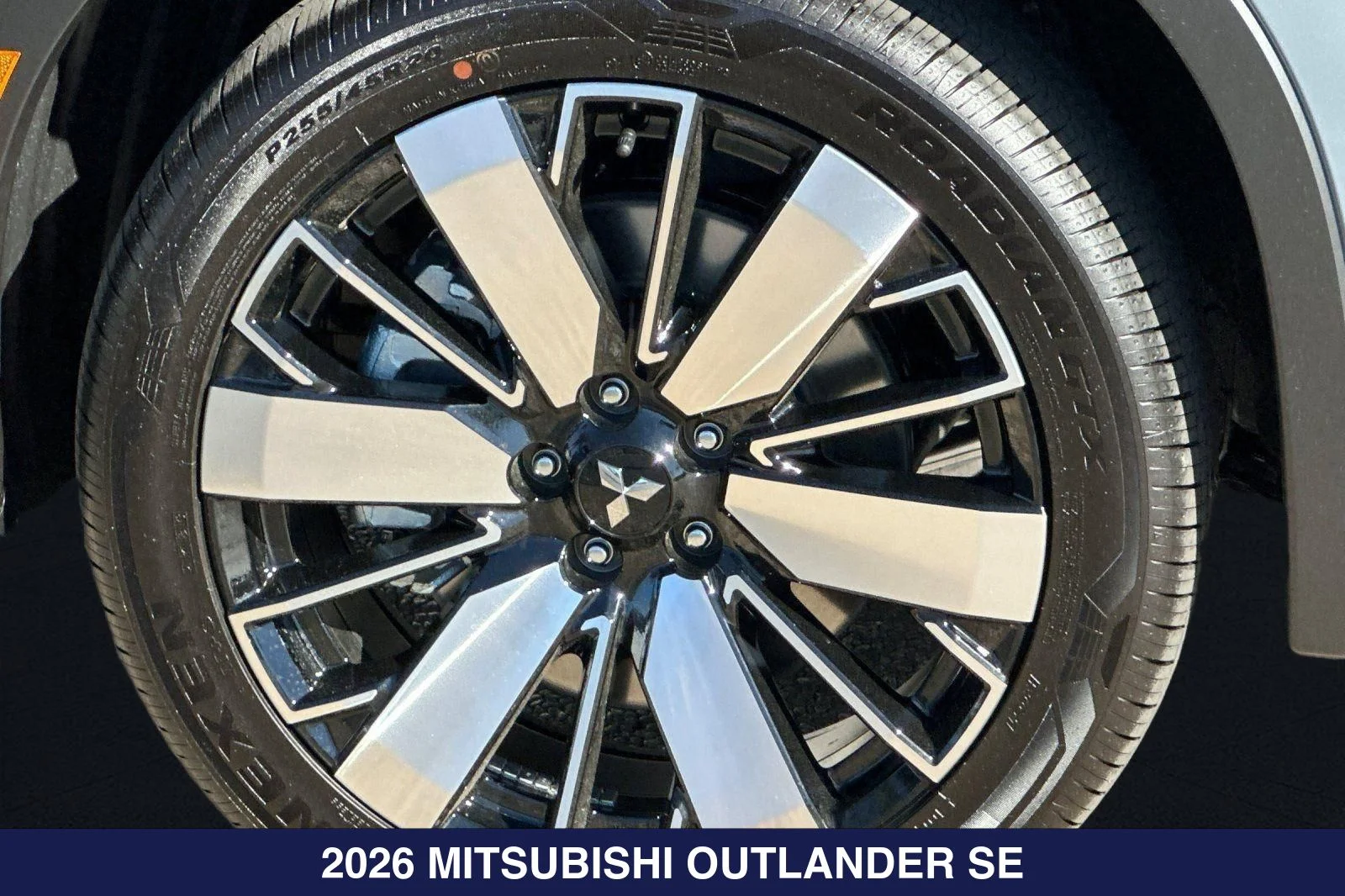 New 2026 Gray Mitsubishi SE image 26