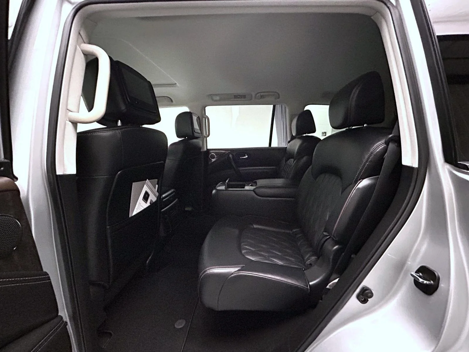 Used 2021 Silver Nissan Platinum image 20