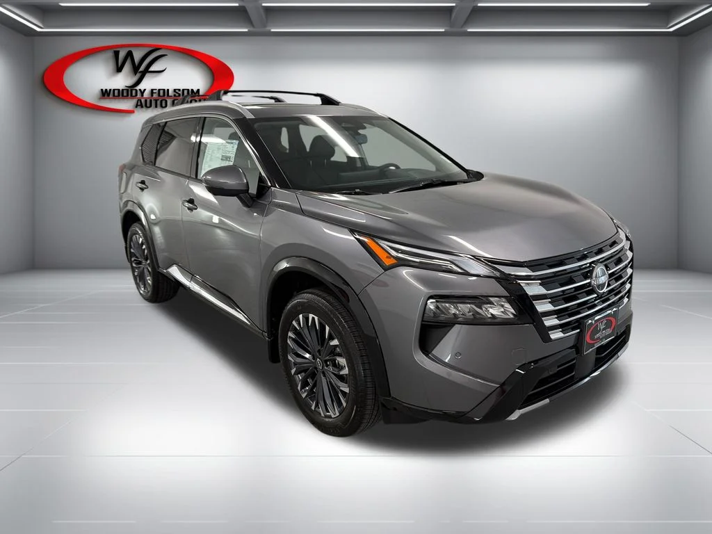New 2026 Gun Metallic Nissan Platinum image 3