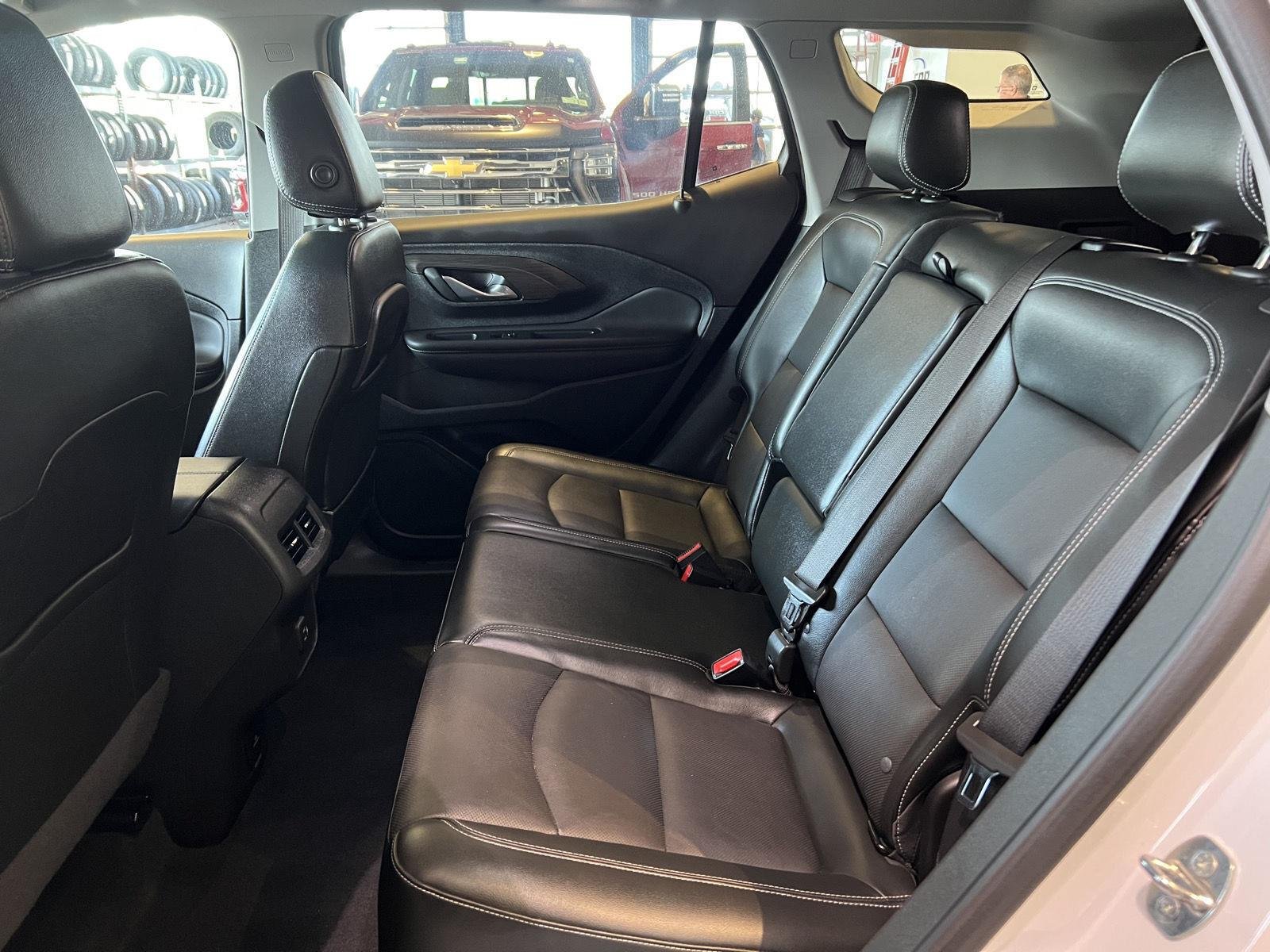 Used 2023 Summit White GMC SLT image 14