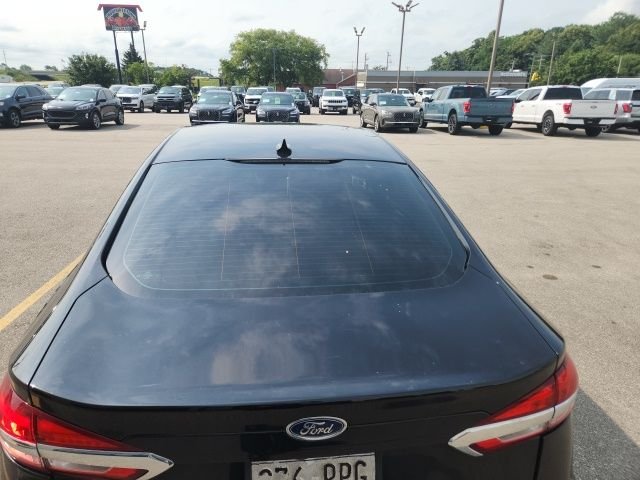 Used 2019 Black Ford SE image 4