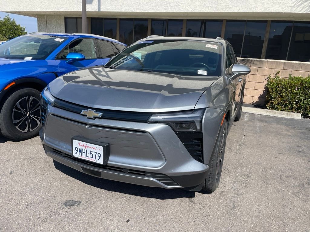Used 2024 Sterling Gray Metallic Chevrolet LT image 17