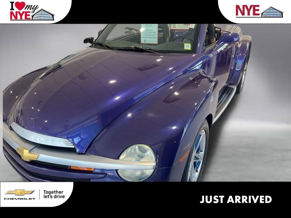 2004 Chevrolet SSR LS's photo