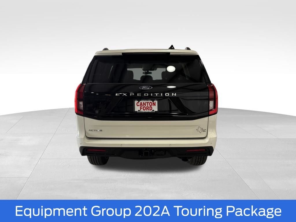 New 2026 Star White Metallic Tri-Coat Ford Active image 5