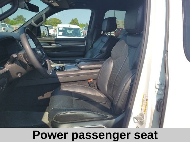 Used 2024 White Jeep Series II image 17