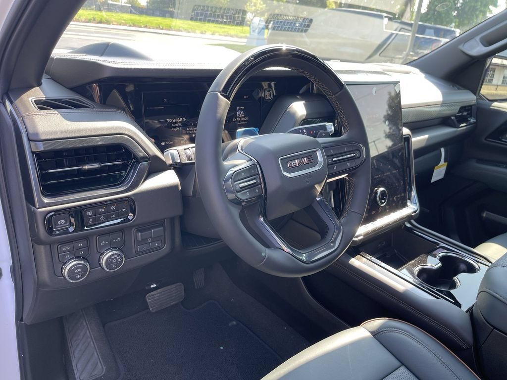 2026 GMC Yukon XL AT4 - Photo 10