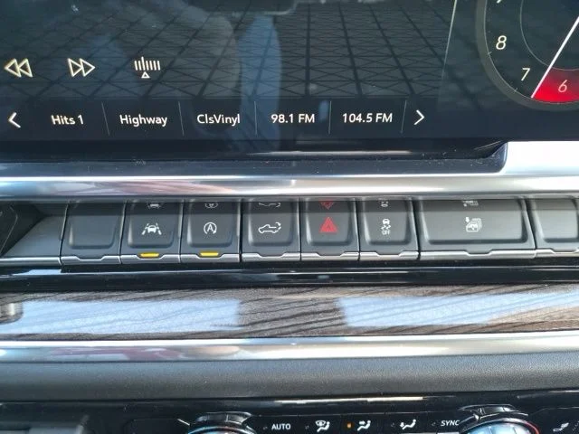 Used 2025 Black GMC Elevation image 29