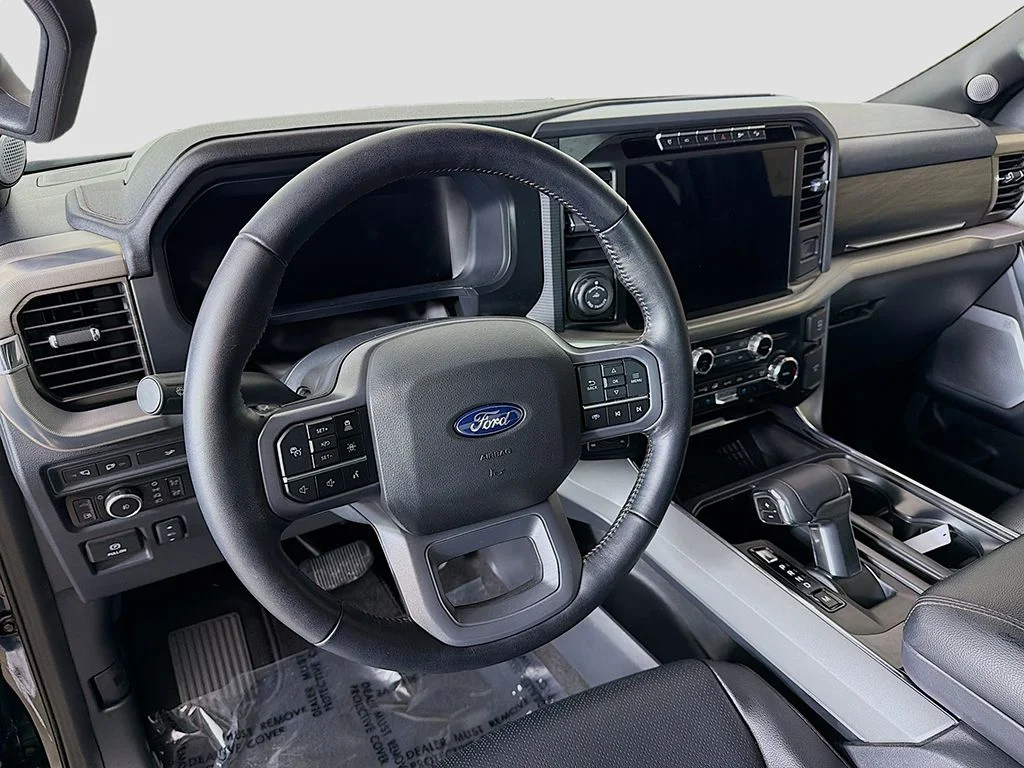 Used 2024 Agate Black Metallic Ford Lariat image 21