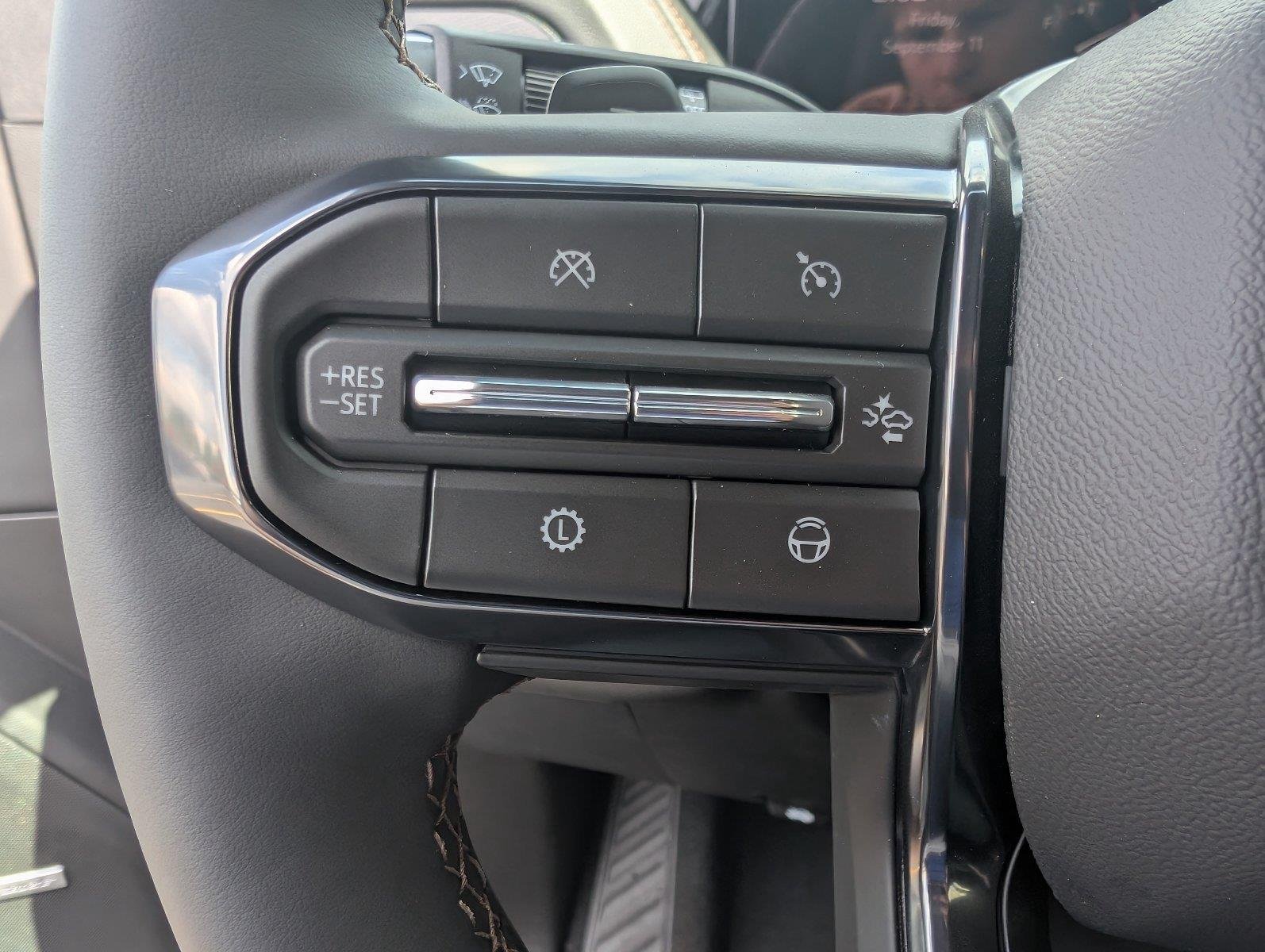 2026 GMC Yukon AT4 - Photo 27