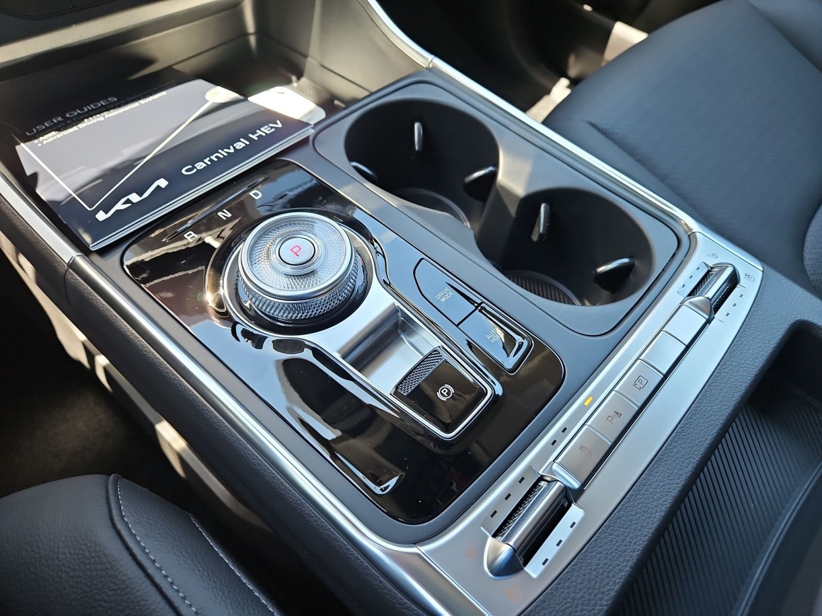 New 2026 Snow White Pearl Kia SX Prestige image 27