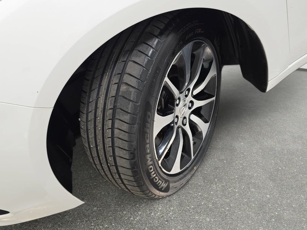 Used 2015 Bellanova White Pearl Acura Base image 29