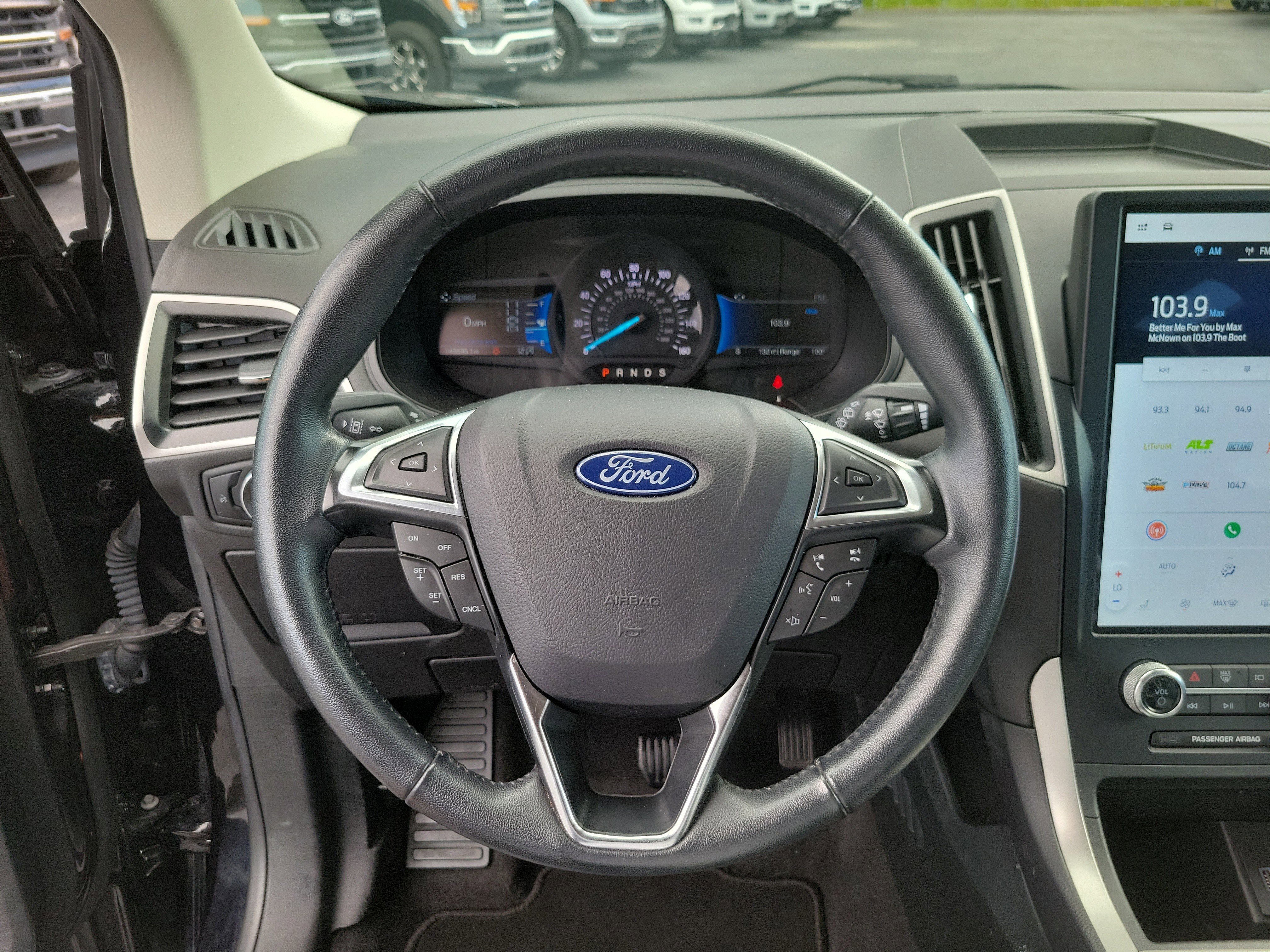 Used 2024 Agate Black Metallic Ford SEL image 28