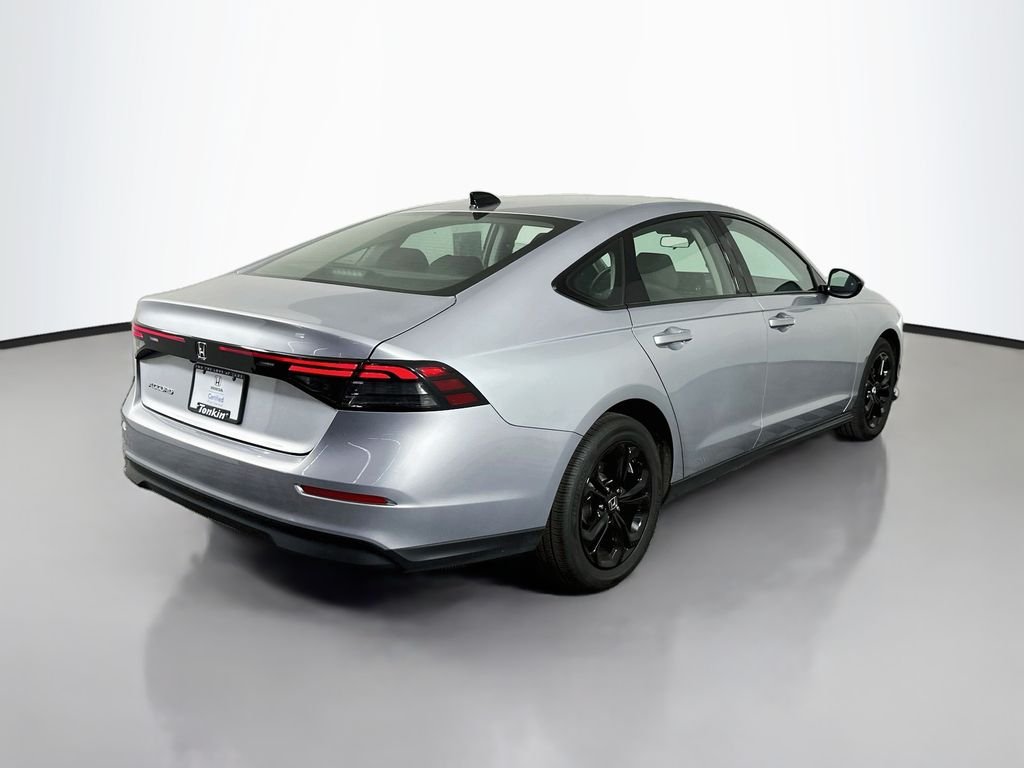 2025 Honda Accord SE - Photo 8