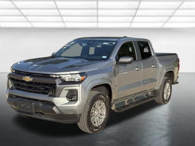 Used 2024 Sterling Gray Metallic Chevrolet LT image 1