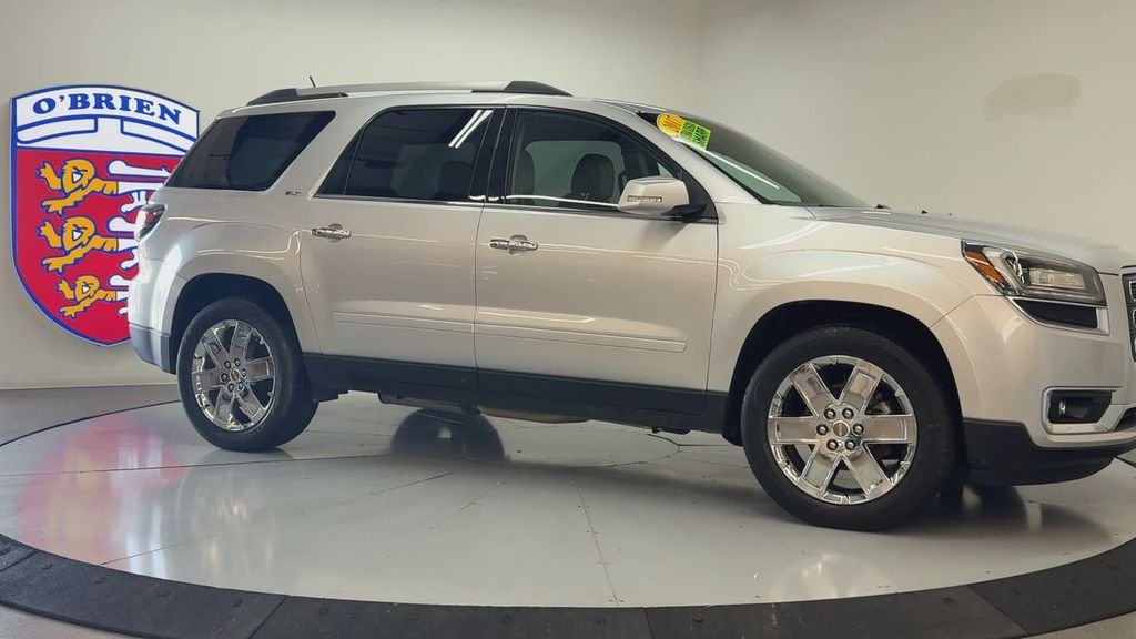 Used 2017 Quicksilver Metallic GMC Limited image 3