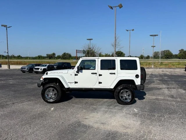 Used 2012 White Jeep Rubicon image 2