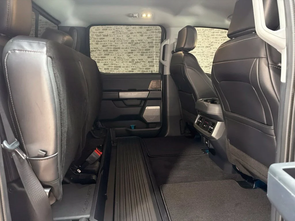 Used 2023 Iconic Silver Metallic Ford Lariat image 11