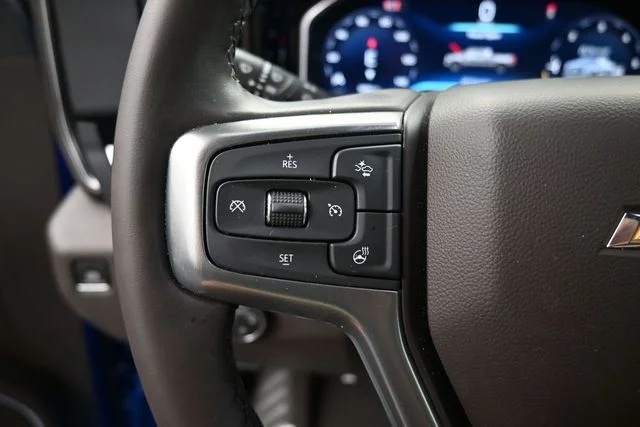 Used 2025 Blue Chevrolet LT image 28