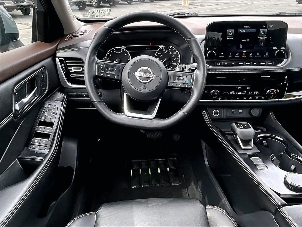 Used 2023 Gray Nissan SL image 16