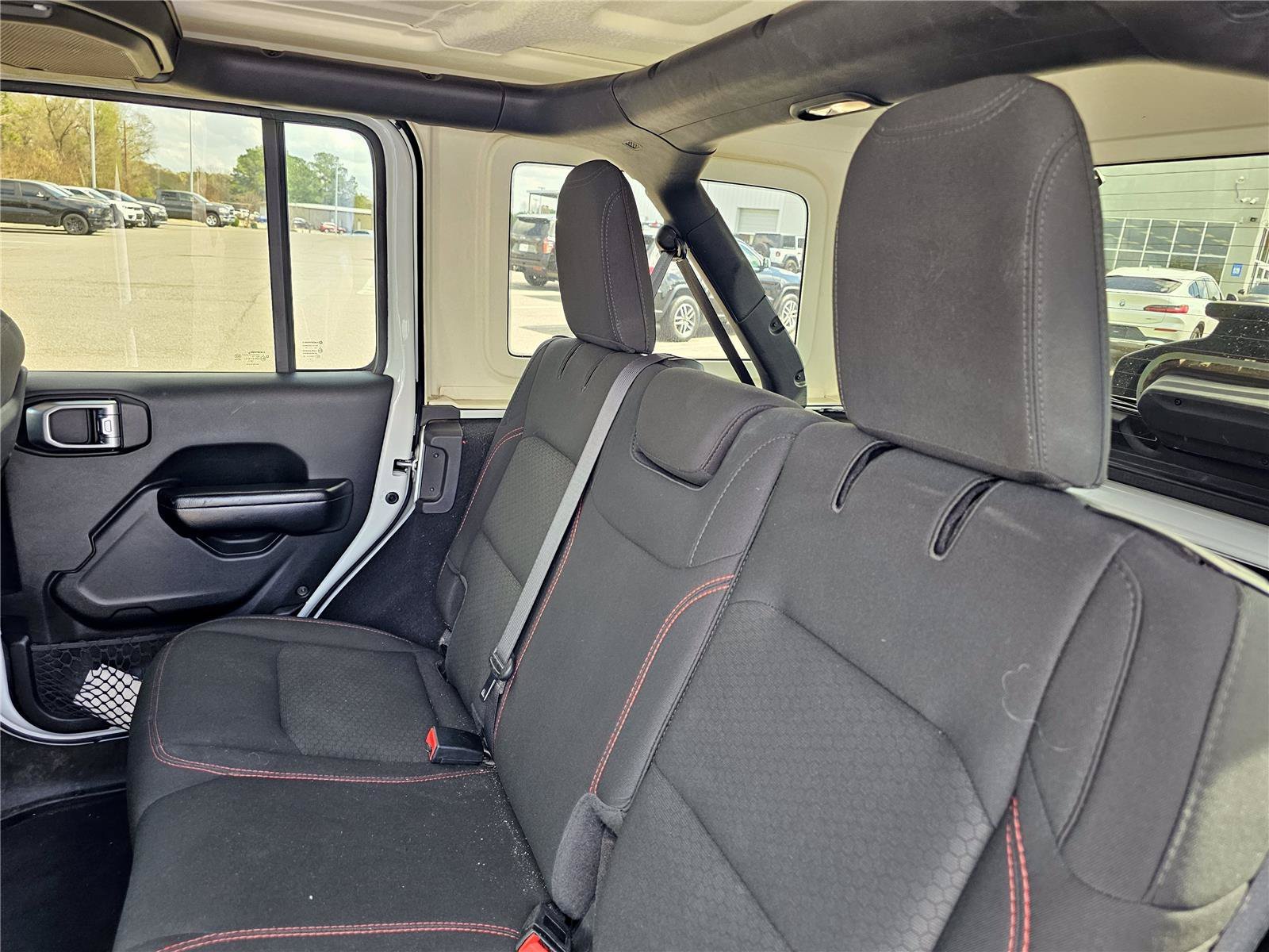 Used 2020 Bright White Clearcoat Jeep Rubicon image 32