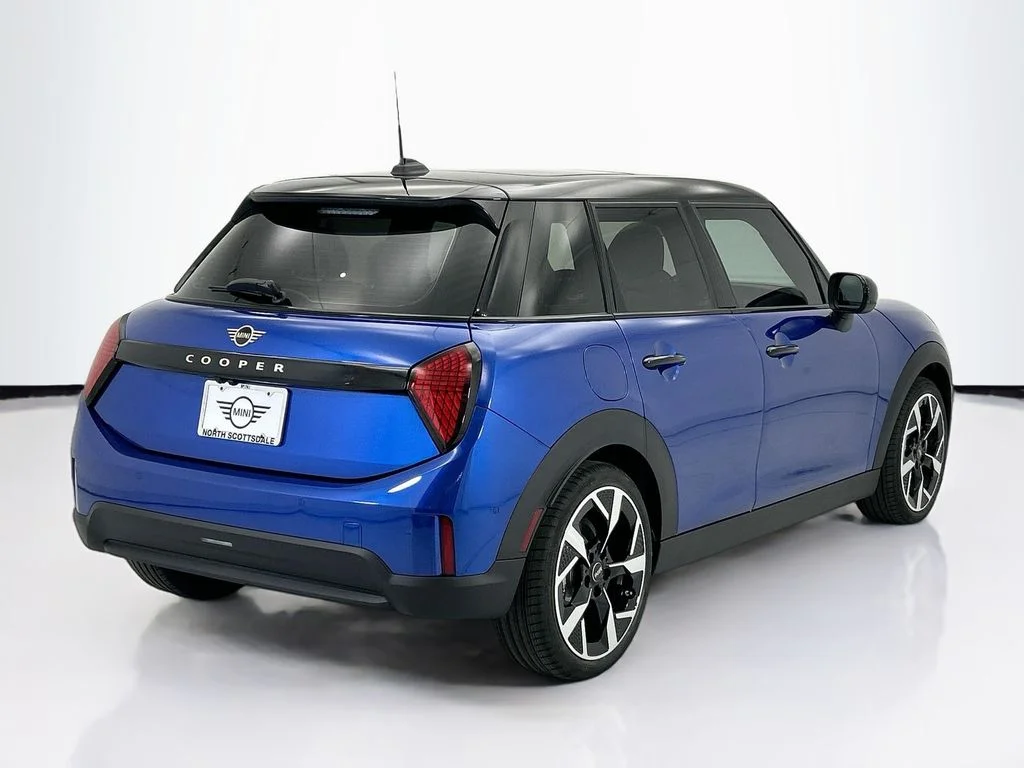 New 2026 Blazing Blue Metallic MINI Oxford Edition image 5
