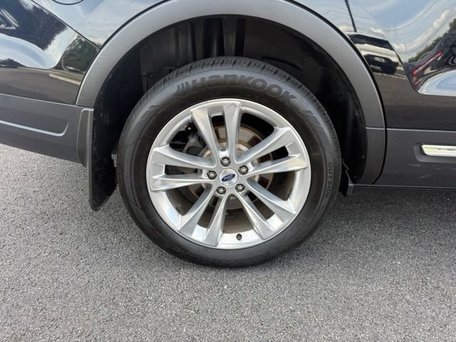 Used 2018 Black Ford XLT image 10