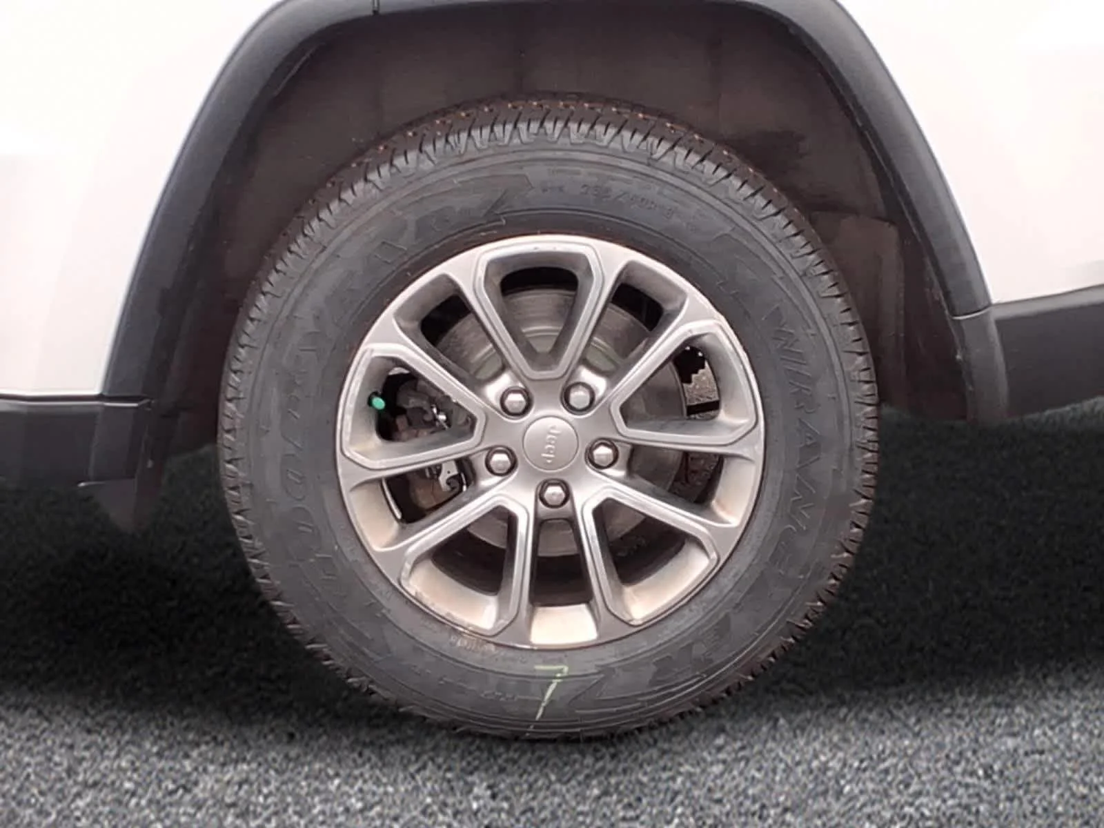 Used 2016 Bright White Clearcoat Jeep Limited image 3