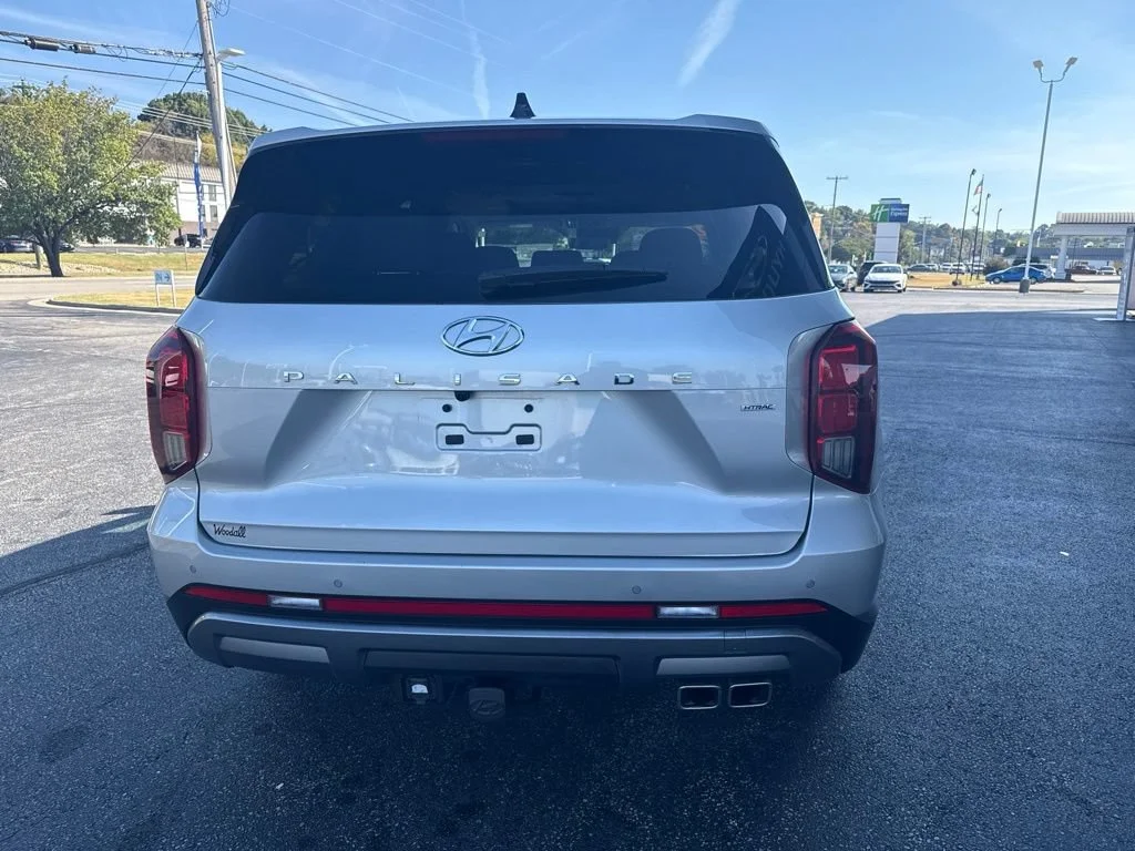 Used 2024 Typhoon Silver Hyundai SEL 7P image 6