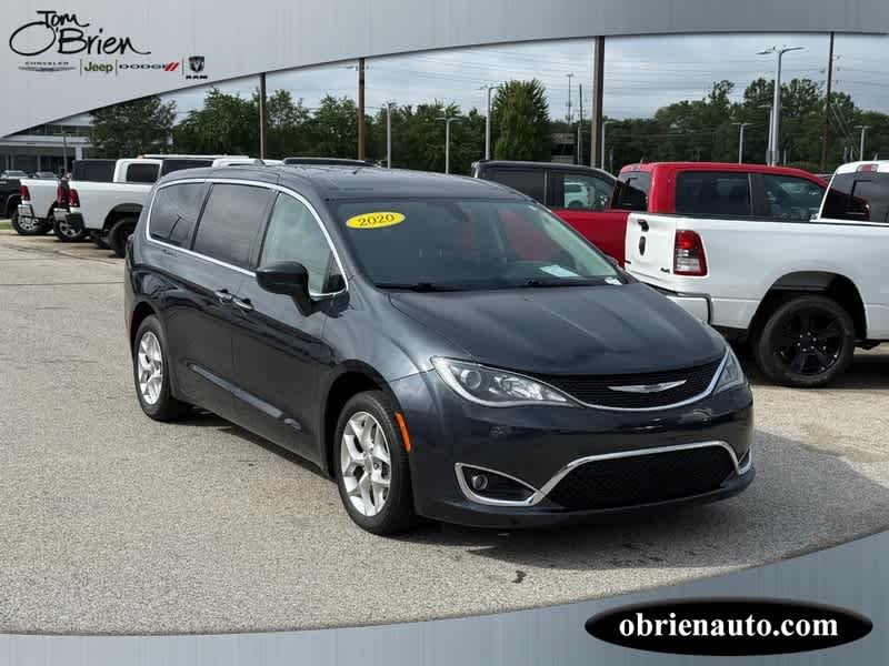 2020 Chrysler Pacifica Touring