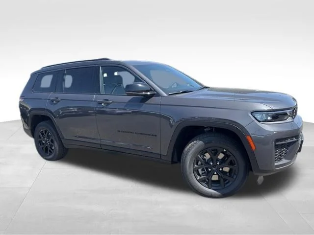 2026 Jeep Grand Cherokee L Laredo Altitude 4x4's photo