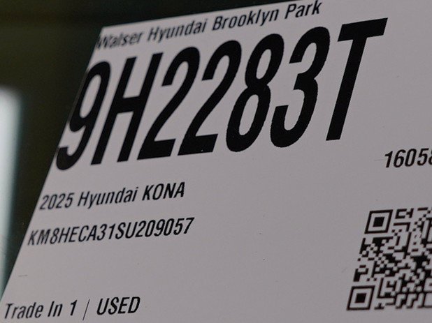 2025 Hyundai Kona Limited - Photo 32