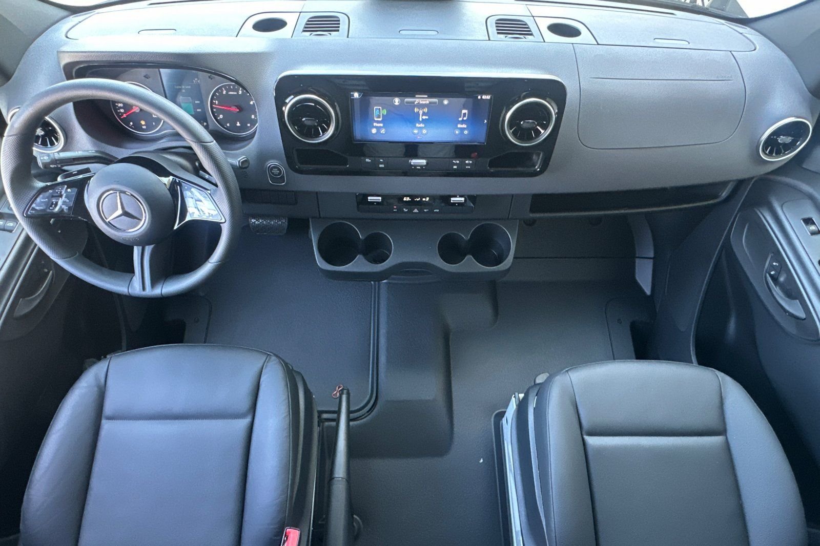 2025 Mercedes-Benz Sprinter Cargo Van Base - Photo 8