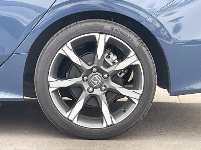 2025 Honda Civic Sport Touring - Photo 20