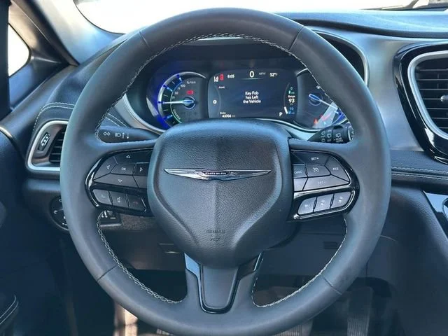 2022 Chrysler Pacifica Hybrid Touring L - Photo 13