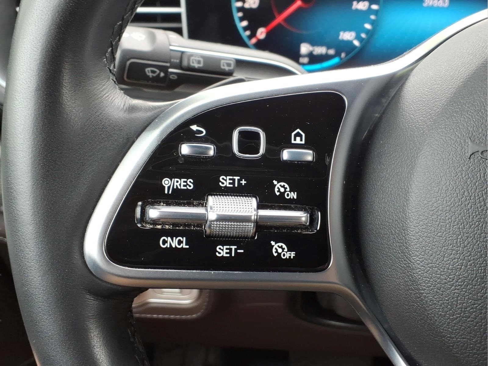 Certified Used 2023 Black Mercedes-Benz GLE 350 4MATIC® SUV image 16