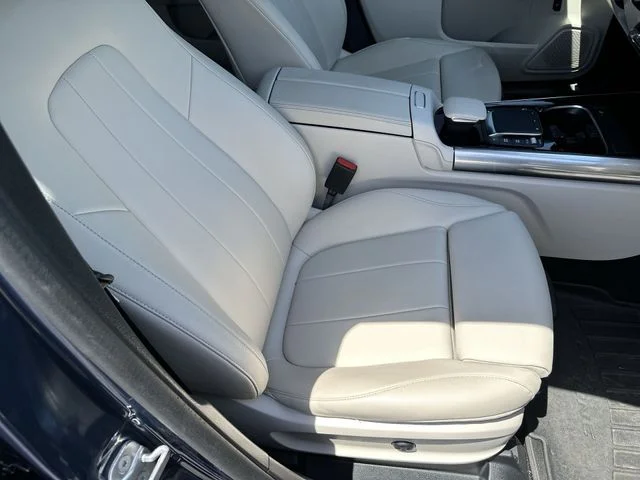 Used 2023 Blue Mercedes-Benz GLA 250 image 26
