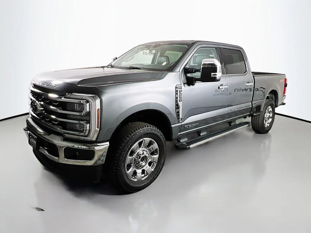 New 2026 Carbonized Gray Metallic Ford Lariat image 5