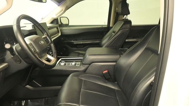 Used 2022 White Ford XLT image 18