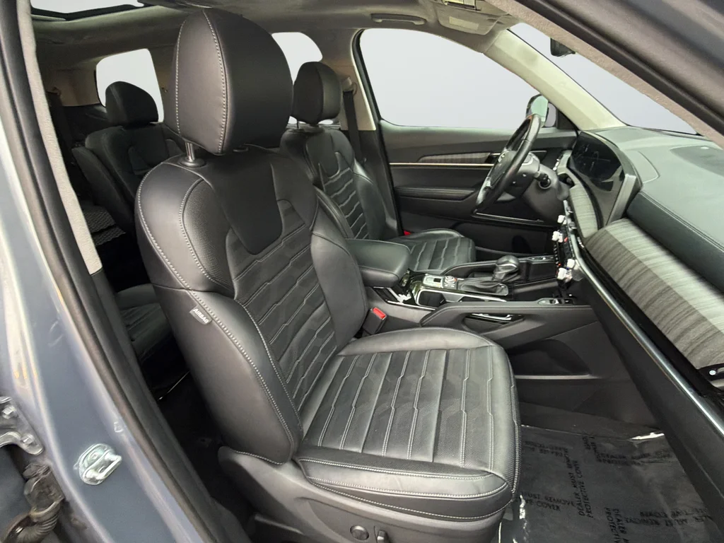 Used 2024 Silver Kia SX-Prestige image 29