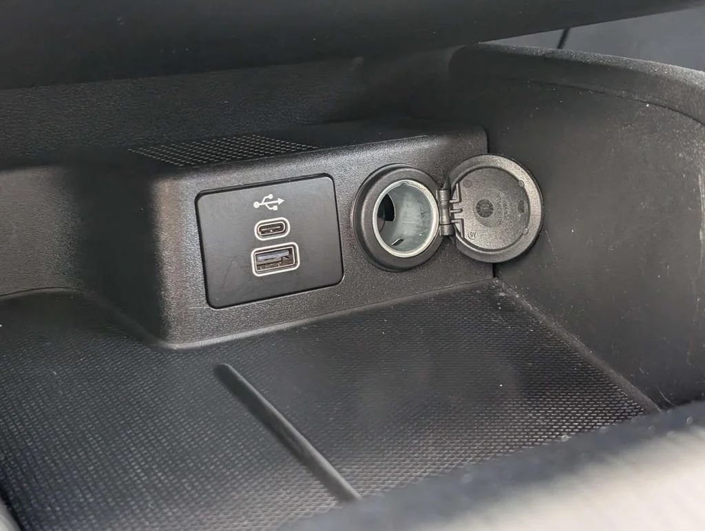 Used 2025 Silver Ford Active image 25